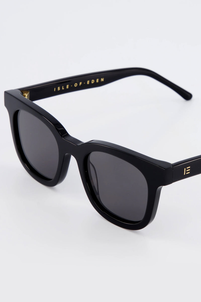 ISLE OF EDEN | Eugene Sunglasses | Black